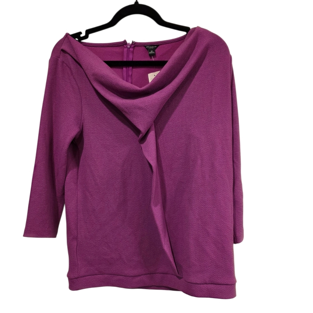 ANN TAYLOR Dressy‎ Drape Neck 3/4" Sleeve Top - Size Medium